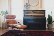 piano-living-room